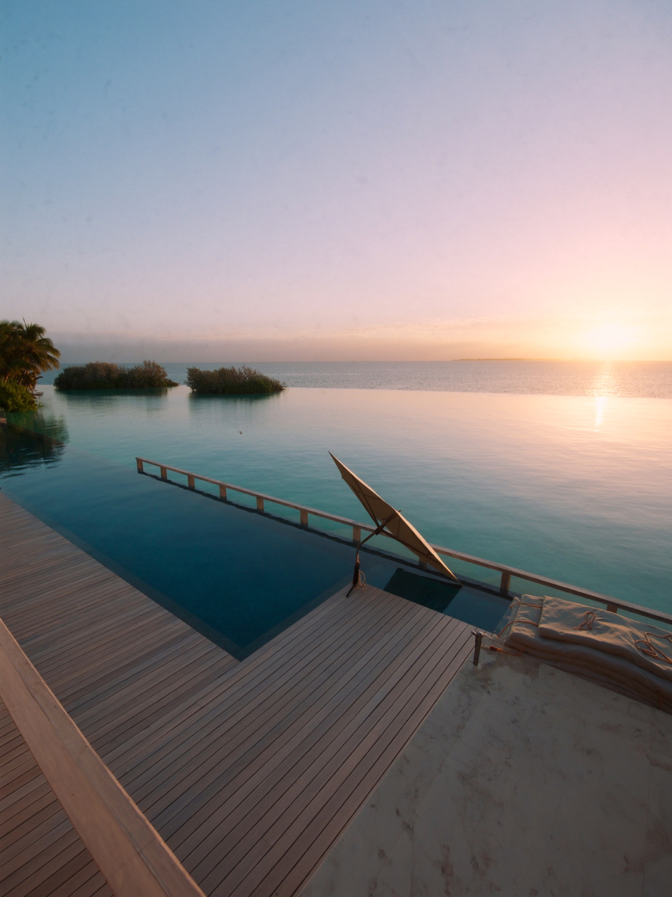Lagoon Retreat